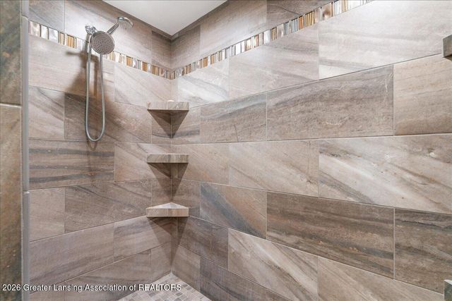 808 E Geneva Drive, Dewitt, MI 48820