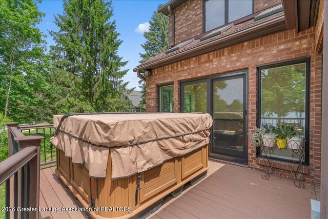 808 E Geneva Drive, Dewitt, MI 48820