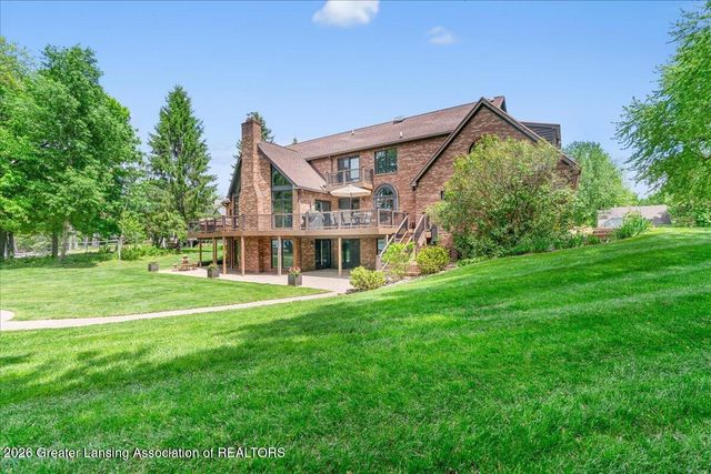 808 E Geneva Drive, Dewitt, MI 48820