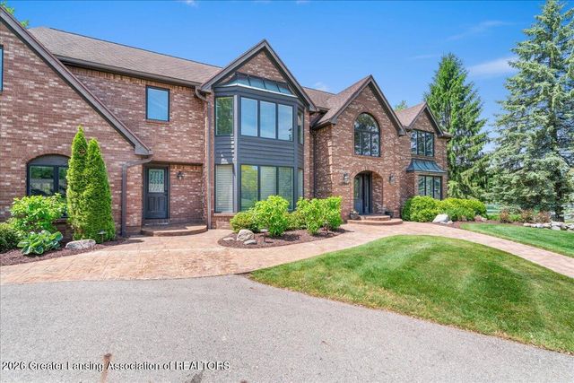 808 E Geneva Drive, Dewitt, MI 48820