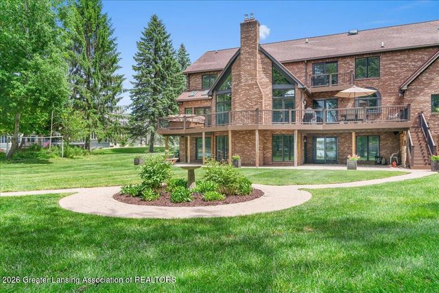808 E Geneva Drive, Dewitt, MI 48820