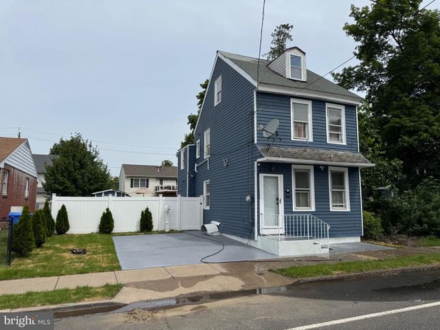 839 BORDENTOWN RD, Burlington, NJ 08016