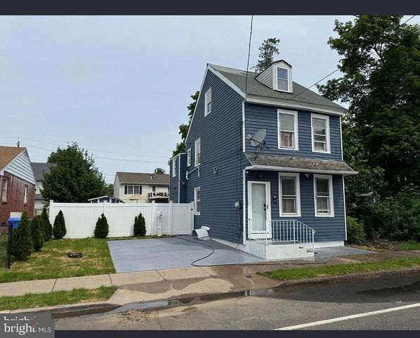 839 BORDENTOWN RD, Burlington, NJ 08016