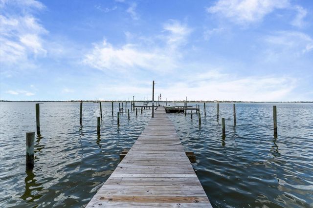 3535 Nasa Rd 1 Parkway 85, Seabrook, TX 77586