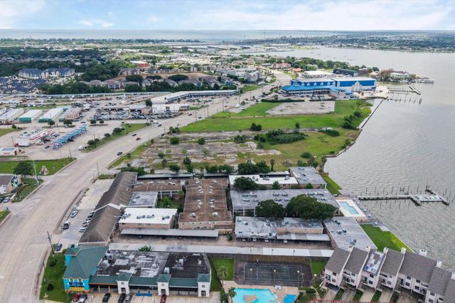3535 Nasa Rd 1 Parkway 85, Seabrook, TX 77586