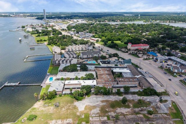 3535 Nasa Rd 1 Parkway 85, Seabrook, TX 77586