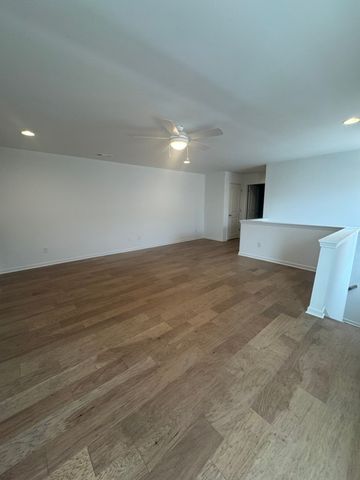 6193 Parkhaven Blvd, Hermitage, TN 37076