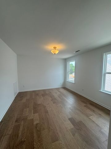 6193 Parkhaven Blvd, Hermitage, TN 37076