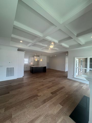 6193 Parkhaven Blvd, Hermitage, TN 37076