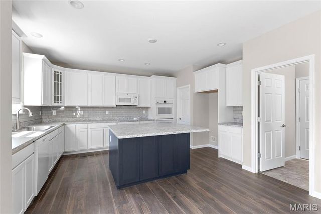 2 Hermitage II at Boone Ridge, Truesdale, MO 63380