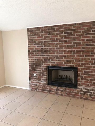 8420 WATERFALL Drive, El Paso, TX 79907