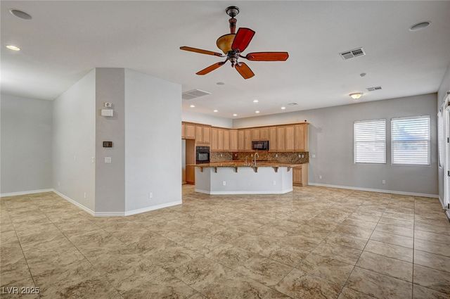 8370 Unicorn Street, Las Vegas, NV 89131