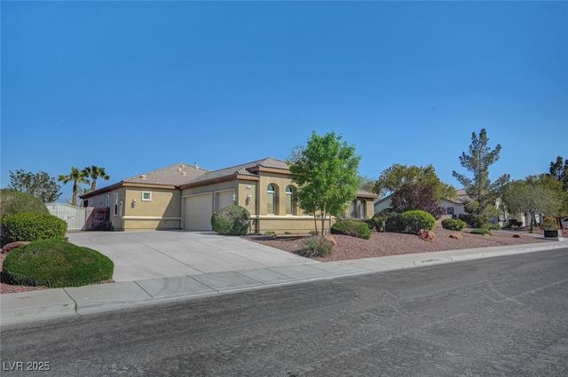 8370 Unicorn Street, Las Vegas, NV 89131