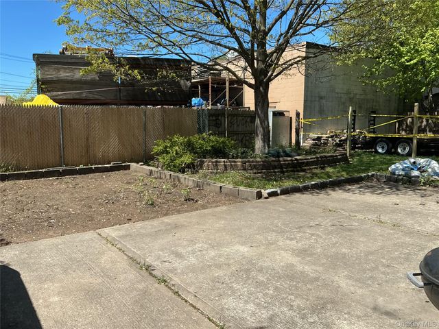 241 Covert Street, Westbury, NY 11590