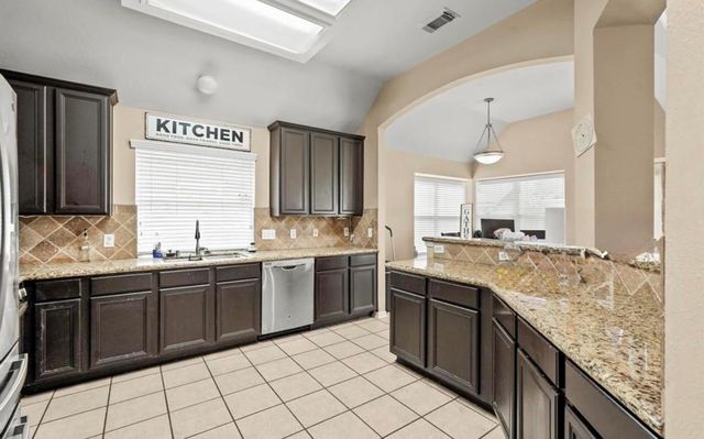 3106 Valley Court, Manvel, TX 77578