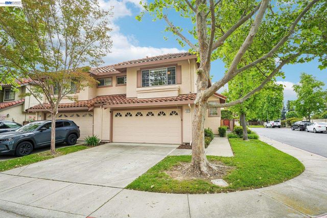 1657 Holly Cir, Pleasanton, CA 94566