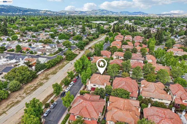 1657 Holly Cir, Pleasanton, CA 94566