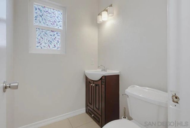 2190 Greenbrier Drive, Oceanside, CA 92054