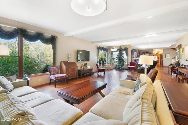 1100 W Auglaize Street, Wapakoneta, OH 45895