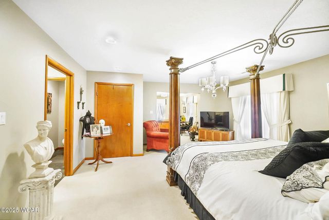 1100 W Auglaize Street, Wapakoneta, OH 45895