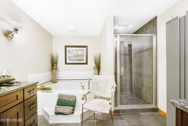 1100 W Auglaize Street, Wapakoneta, OH 45895