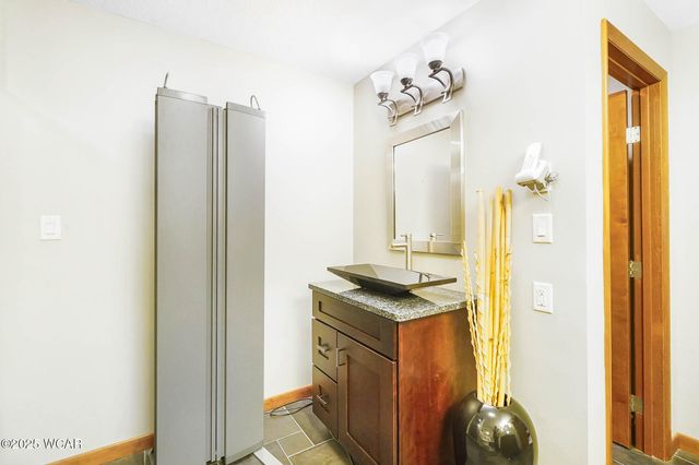 1100 W Auglaize Street, Wapakoneta, OH 45895