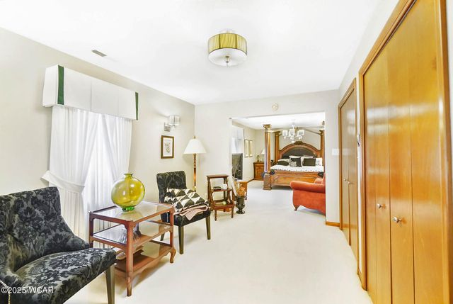 1100 W Auglaize Street, Wapakoneta, OH 45895