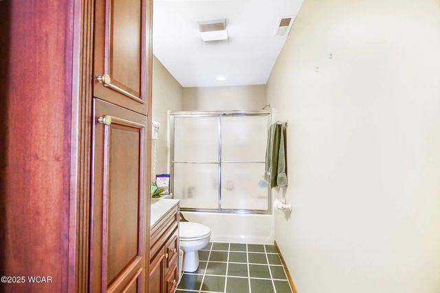 1100 W Auglaize Street, Wapakoneta, OH 45895