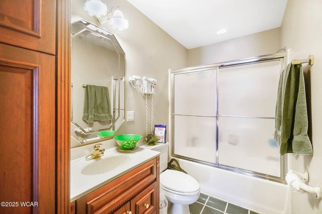 1100 W Auglaize Street, Wapakoneta, OH 45895