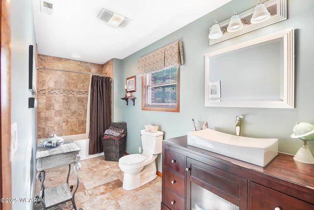 1100 W Auglaize Street, Wapakoneta, OH 45895