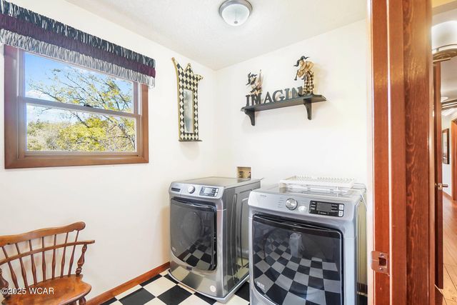 1100 W Auglaize Street, Wapakoneta, OH 45895