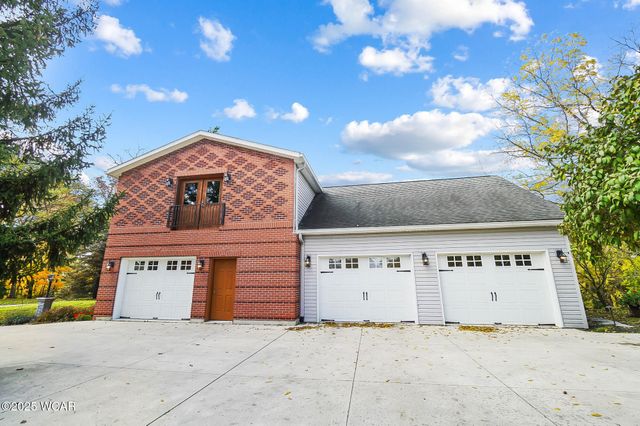 1100 W Auglaize Street, Wapakoneta, OH 45895