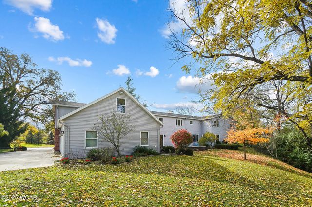 1100 W Auglaize Street, Wapakoneta, OH 45895