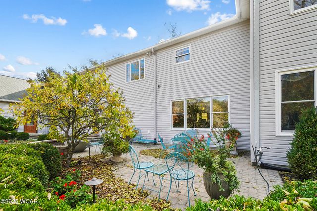 1100 W Auglaize Street, Wapakoneta, OH 45895