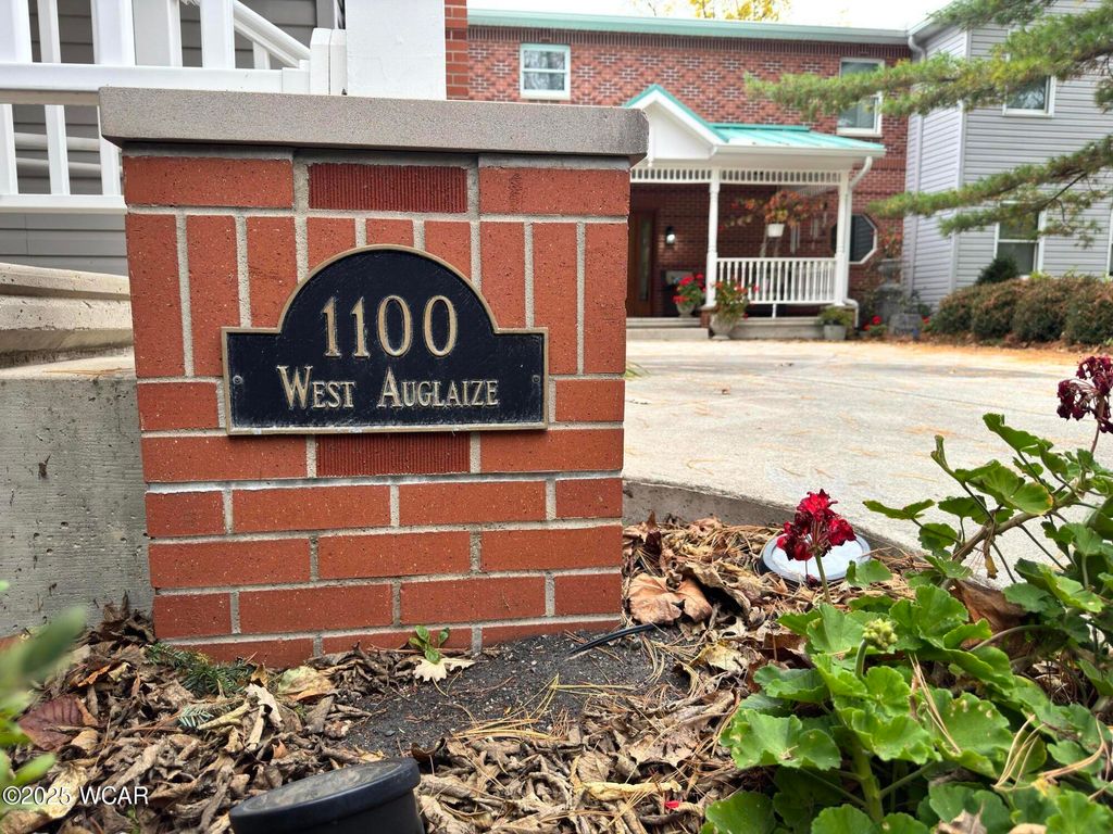 1100 W Auglaize Street, Wapakoneta, OH 45895