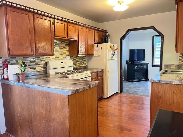 76 Hager Road, Greece, NY 14616