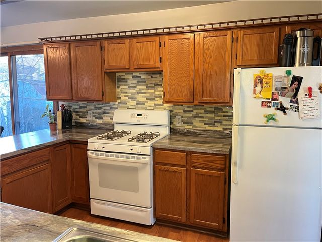 76 Hager Road, Greece, NY 14616