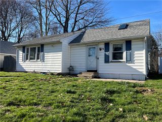 76 Hager Road, Greece, NY 14616