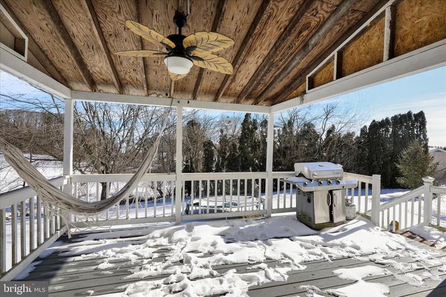 3059 BUCKTHORN DR, Lancaster, PA 17601