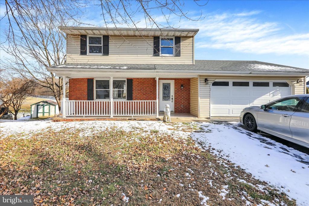 3059 BUCKTHORN DR, Lancaster, PA 17601