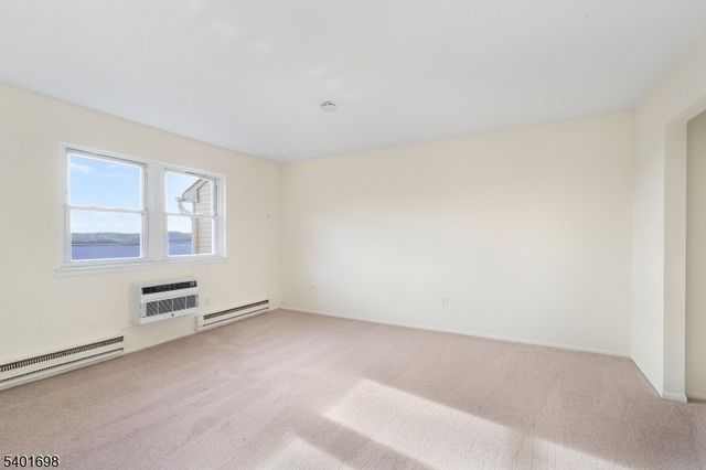 322 Richard Mine Rd F6 6, Rockaway Twp., NJ 07885