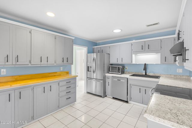 224 E Palmer Drive, New Bern, NC 28560