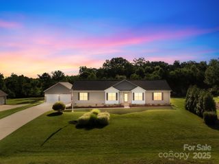 240 Red Cedar Road, Mooresville, NC 28115