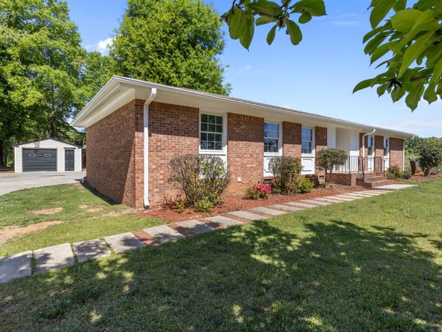 136 Shannon Street, Spartanburg, SC 29307