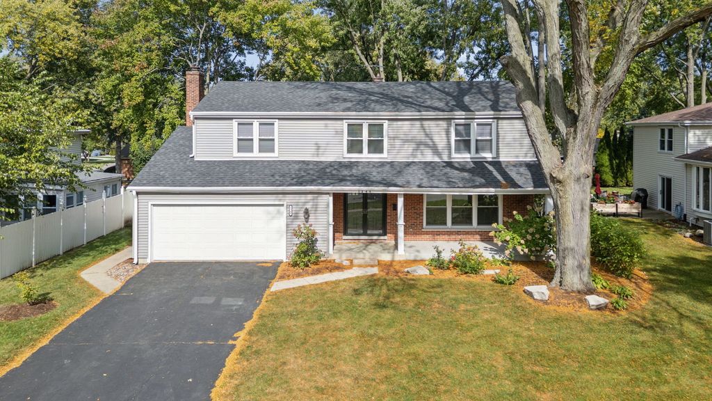 1249 STONEGATE Road, Naperville, IL 60540 — photo 2