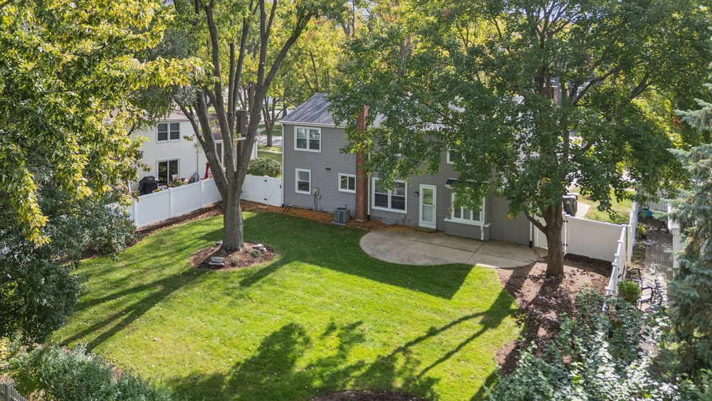 1249 STONEGATE Road, Naperville, IL 60540 — photo 3