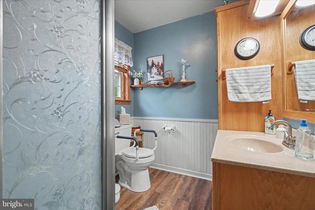 2285 BREMER RD, Dover, PA 17315