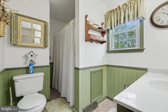 2285 BREMER RD, Dover, PA 17315