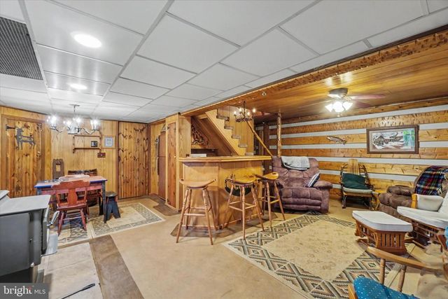 2285 BREMER RD, Dover, PA 17315