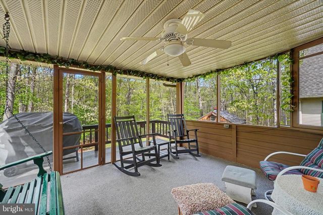 2285 BREMER RD, Dover, PA 17315